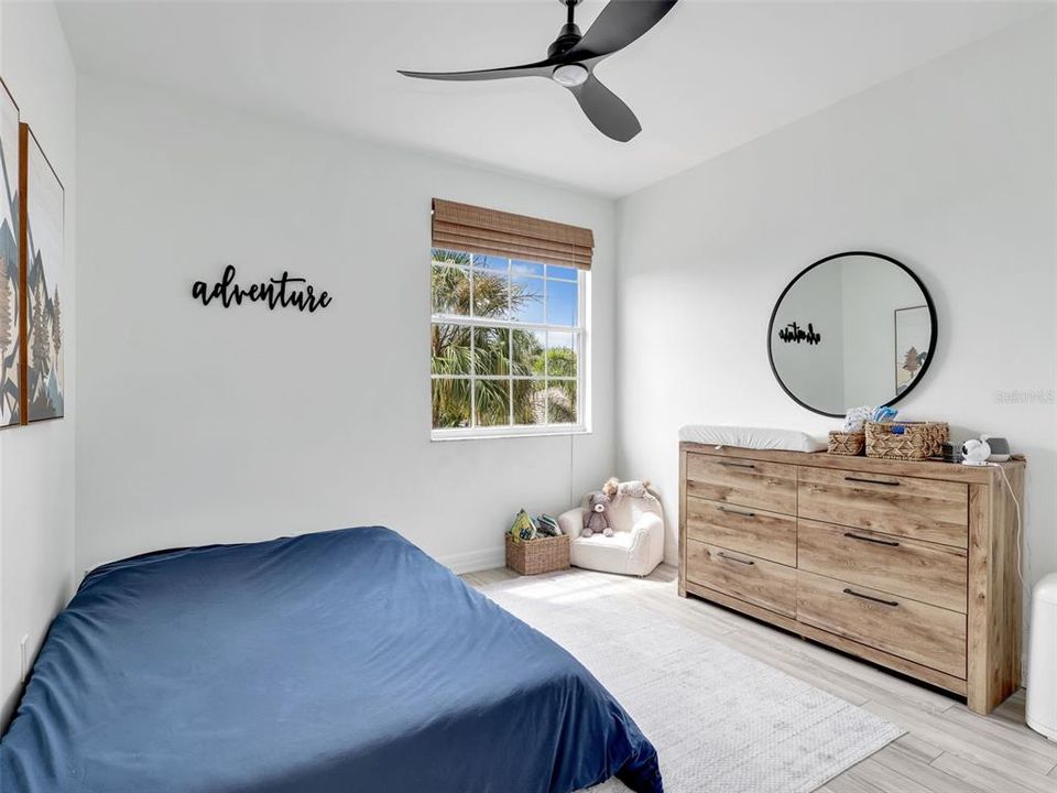 For Sale: $819,900 (4 beds, 2 baths, 2452 Square Feet)