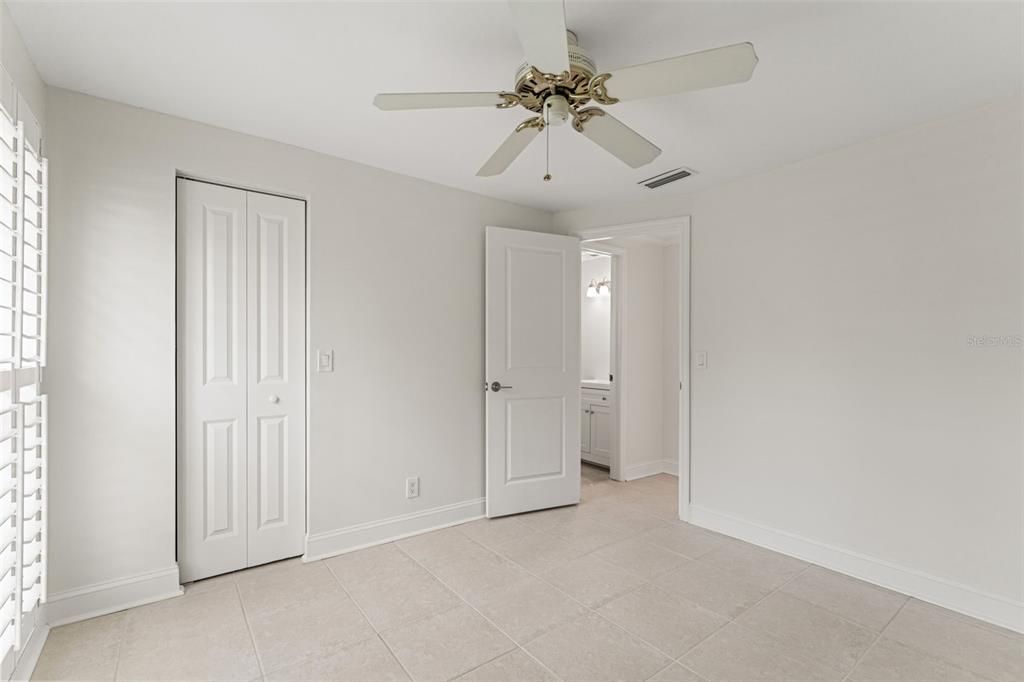 For Sale: $449,000 (4 beds, 2 baths, 1993 Square Feet)