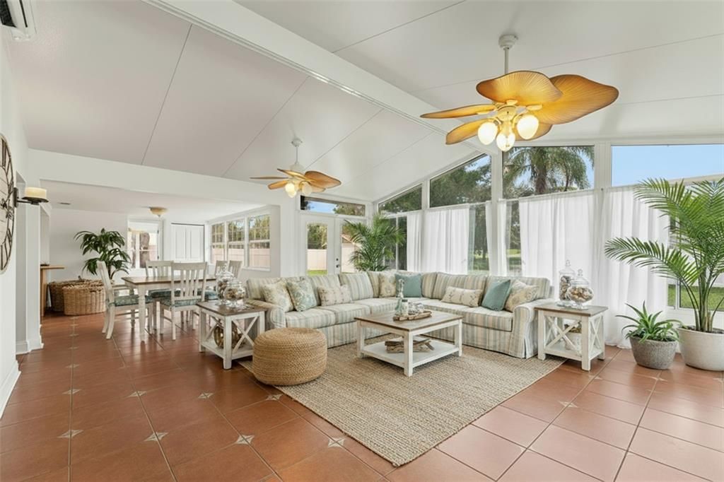 For Sale: $449,000 (4 beds, 2 baths, 1993 Square Feet)