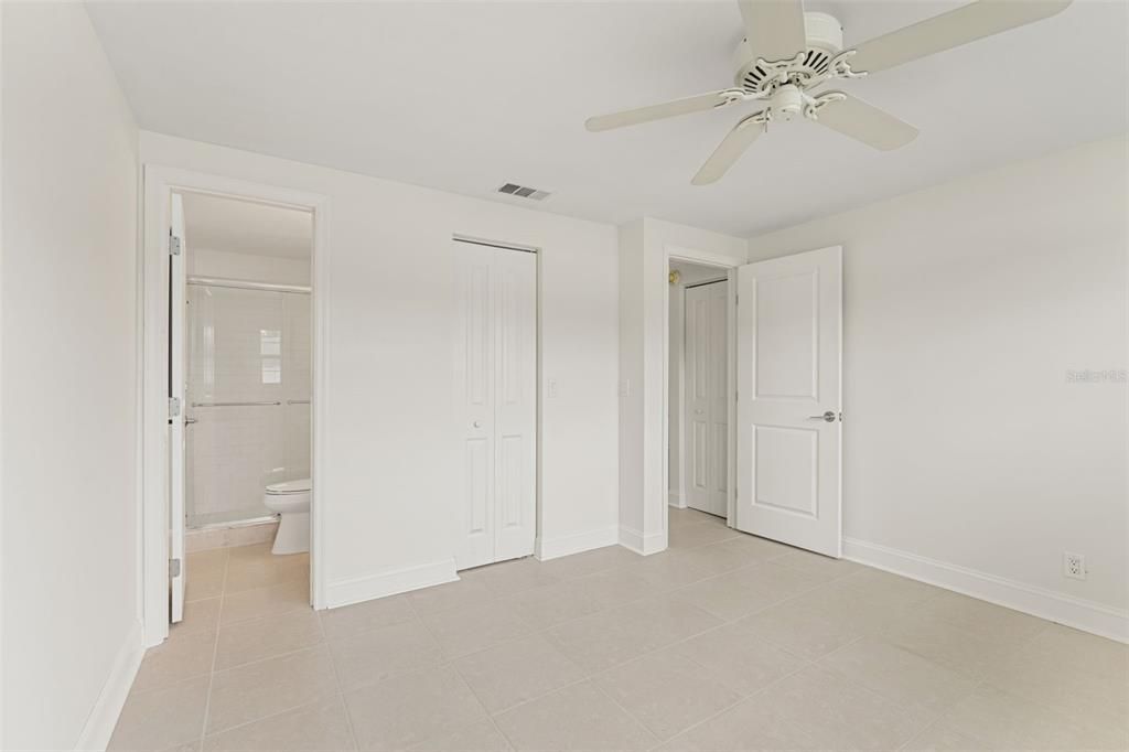 For Sale: $449,000 (4 beds, 2 baths, 1993 Square Feet)