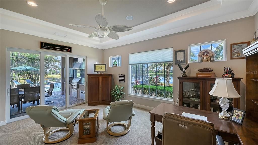 Под контрактом: $1,725,000 (4 спален, 3 ванн, 3140 Квадратных фут)