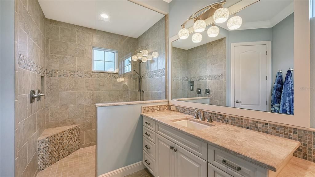 Под контрактом: $1,725,000 (4 спален, 3 ванн, 3140 Квадратных фут)