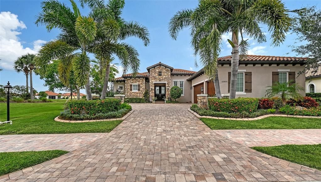 Под контрактом: $1,725,000 (4 спален, 3 ванн, 3140 Квадратных фут)