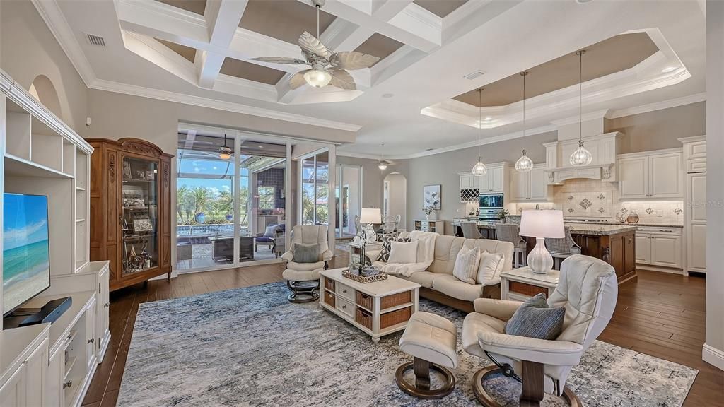 Под контрактом: $1,725,000 (4 спален, 3 ванн, 3140 Квадратных фут)