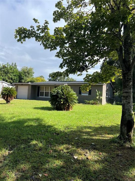 Active With Contract: $249,900 (3 beds, 1 baths, 1008 Square Feet)