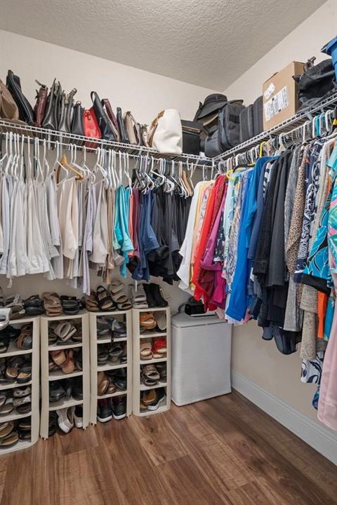 Active With Contract: $369,000 (4 beds, 3 baths, 2442 Square Feet)