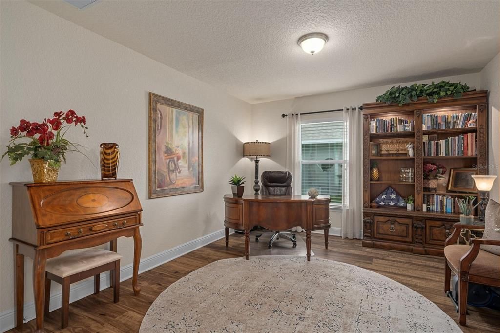 Active With Contract: $369,000 (4 beds, 3 baths, 2442 Square Feet)