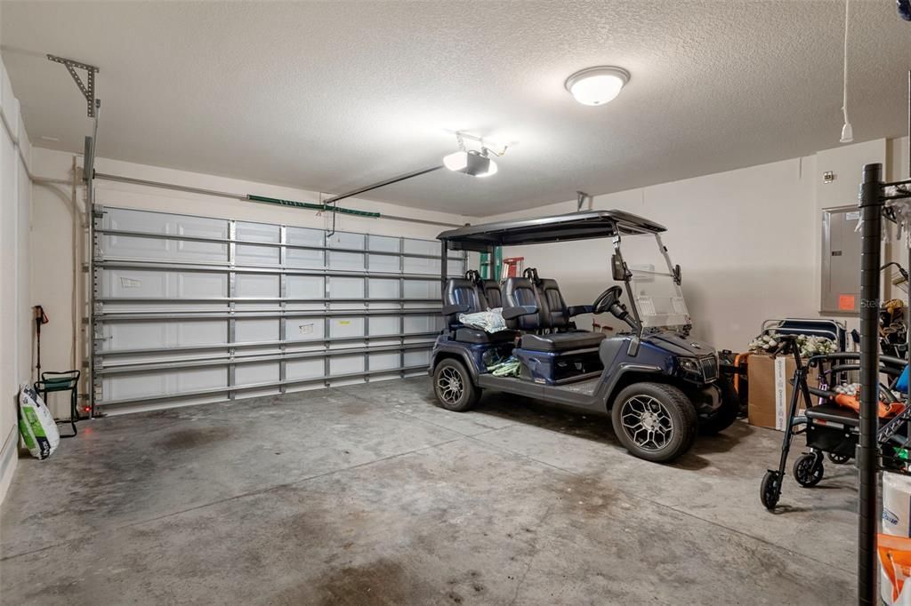 Active With Contract: $369,000 (4 beds, 3 baths, 2442 Square Feet)