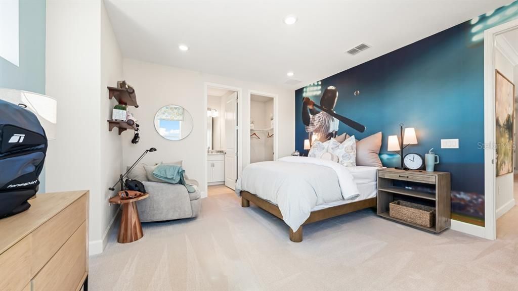 En Venta: $957,363 (5 camas, 4 baños, 3461 Pies cuadrados)