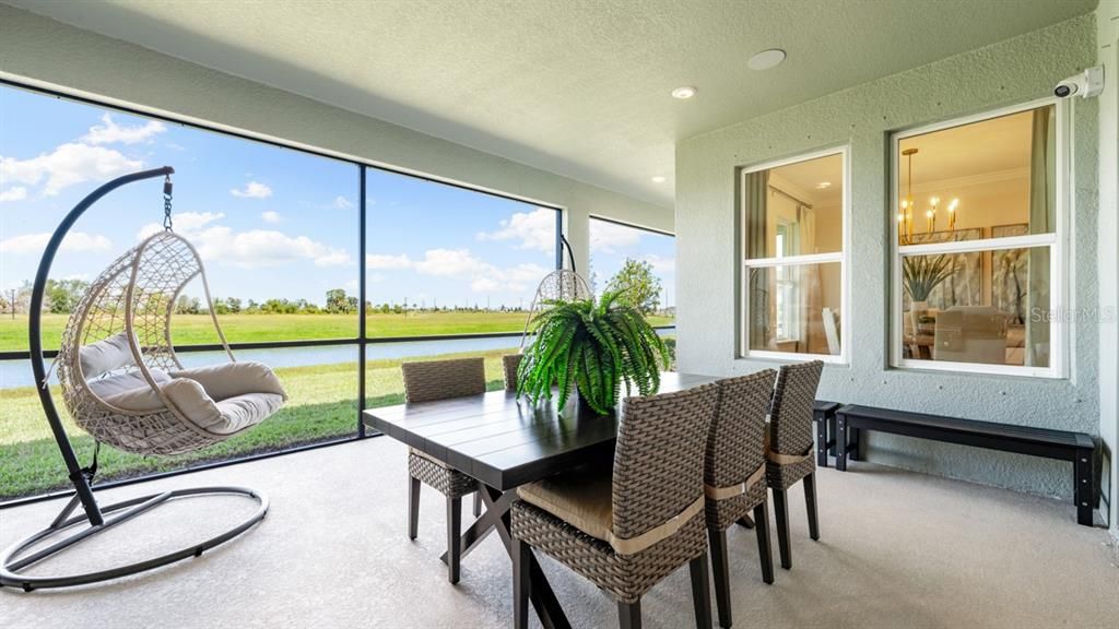 En Venta: $957,363 (5 camas, 4 baños, 3461 Pies cuadrados)