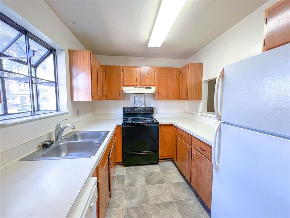 В аренду: $1,250 (2 спален, 1 ванн, 1062 Квадратных фут)