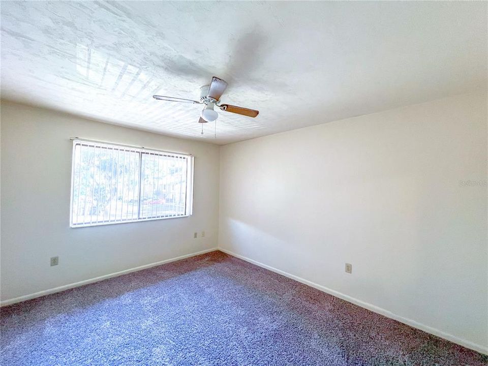 В аренду: $1,250 (2 спален, 1 ванн, 1062 Квадратных фут)