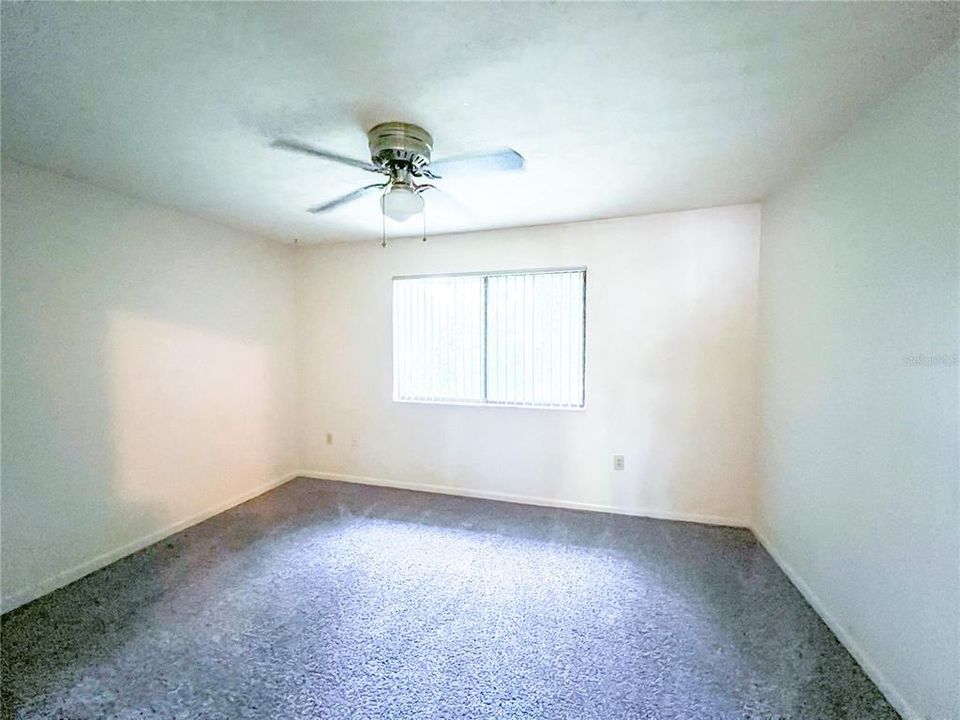 В аренду: $1,250 (2 спален, 1 ванн, 1062 Квадратных фут)