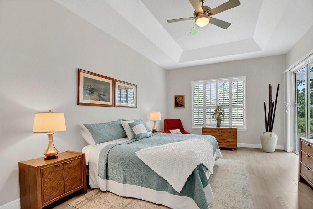 合同活跃: $369,900 (2 贝兹, 2 浴室, 1748 平方英尺)