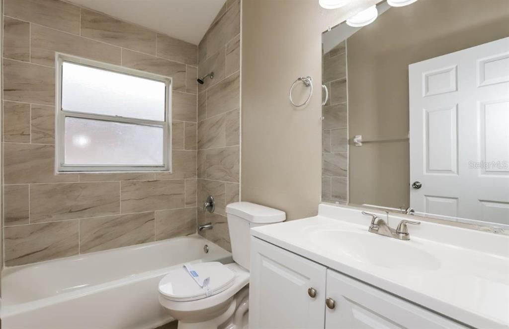 For Rent: $1,950 (3 beds, 2 baths, 1857 Square Feet)