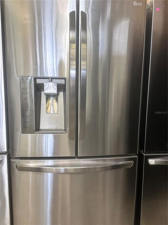 待售: $111,000 (0 贝兹, 0 浴室, 1200 平方英尺)