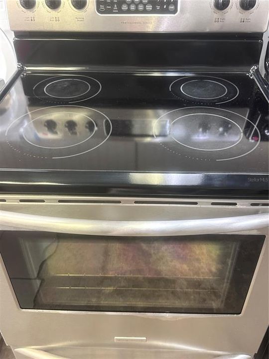 待售: $111,000 (0 贝兹, 0 浴室, 1200 平方英尺)