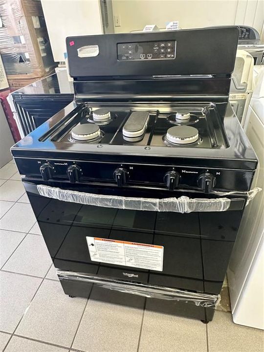 待售: $111,000 (0 贝兹, 0 浴室, 1200 平方英尺)