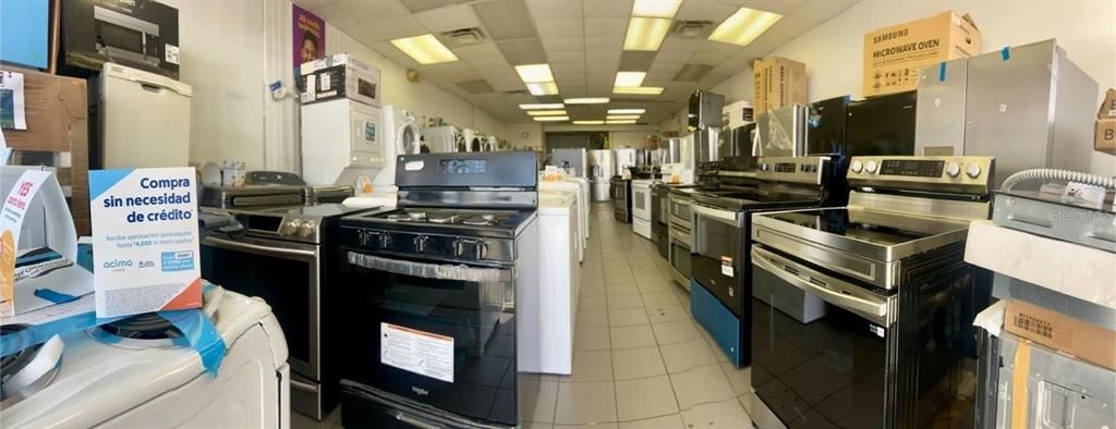 待售: $111,000 (0 贝兹, 0 浴室, 1200 平方英尺)