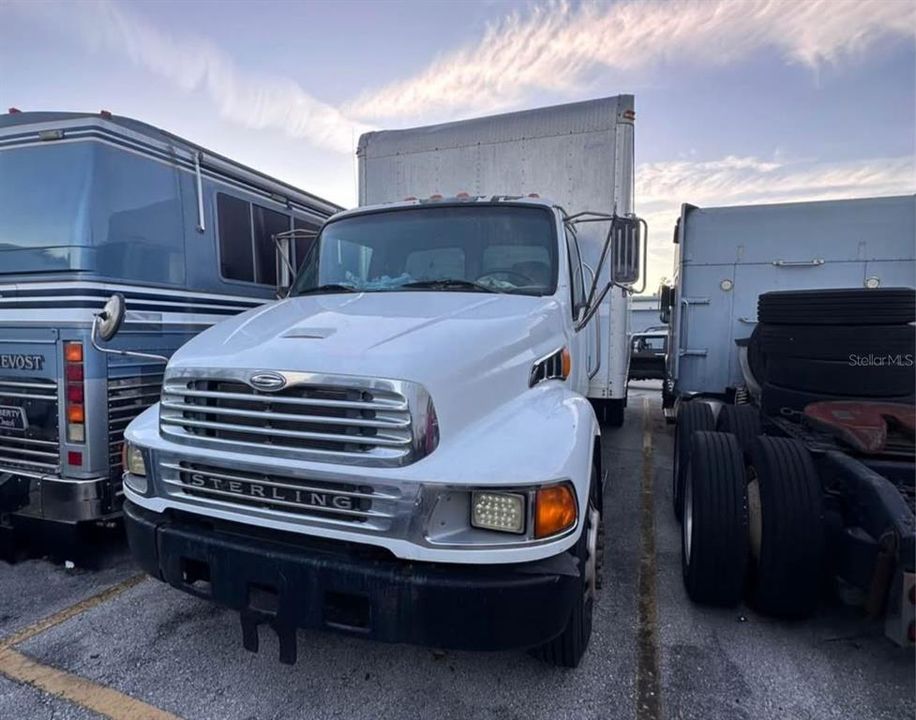 待售: $111,000 (0 贝兹, 0 浴室, 1200 平方英尺)