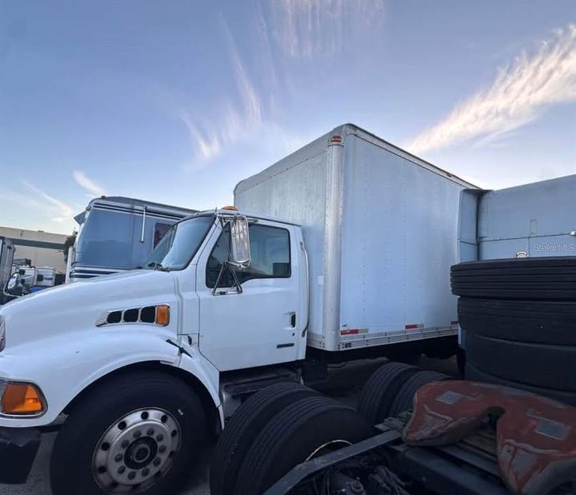 待售: $111,000 (0 贝兹, 0 浴室, 1200 平方英尺)