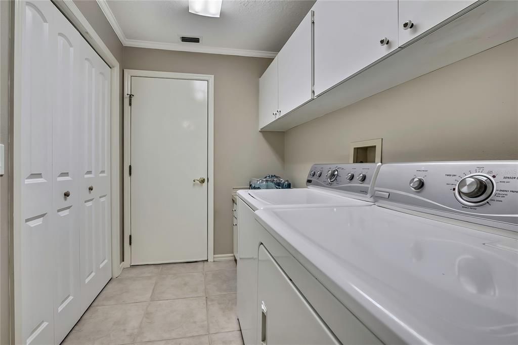 Activo con contrato: $419,900 (3 camas, 2 baños, 2017 Pies cuadrados)