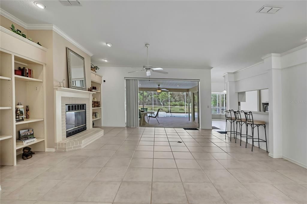 Activo con contrato: $419,900 (3 camas, 2 baños, 2017 Pies cuadrados)