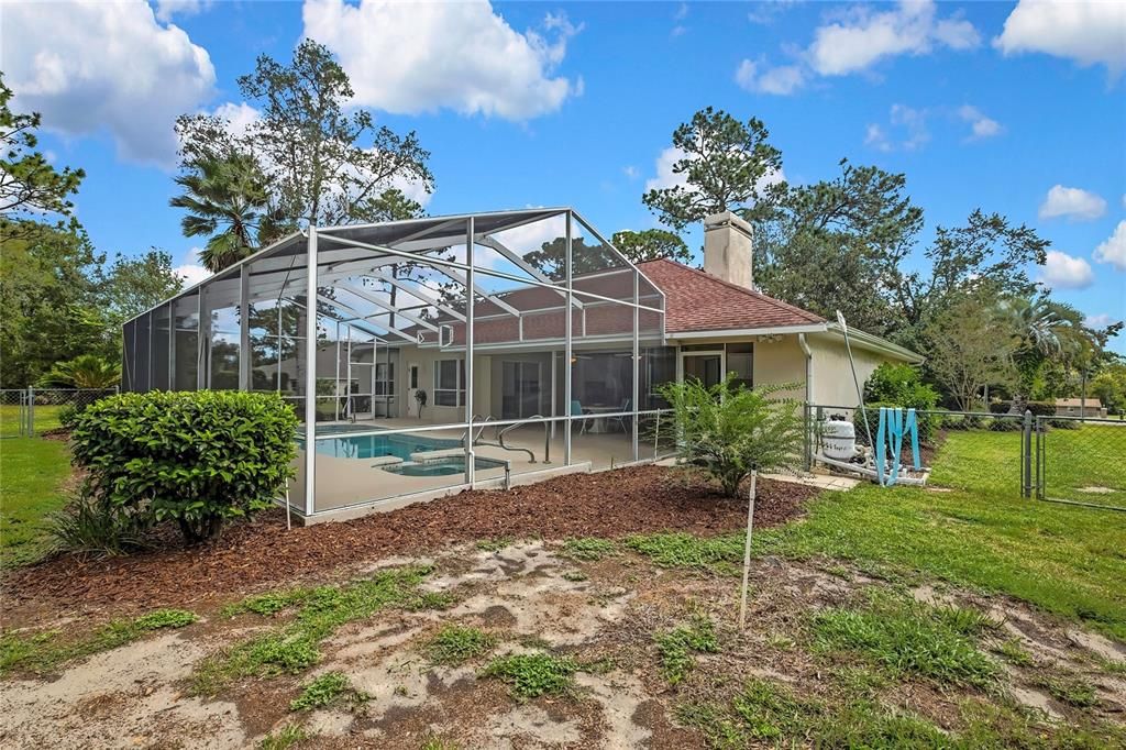 Activo con contrato: $419,900 (3 camas, 2 baños, 2017 Pies cuadrados)