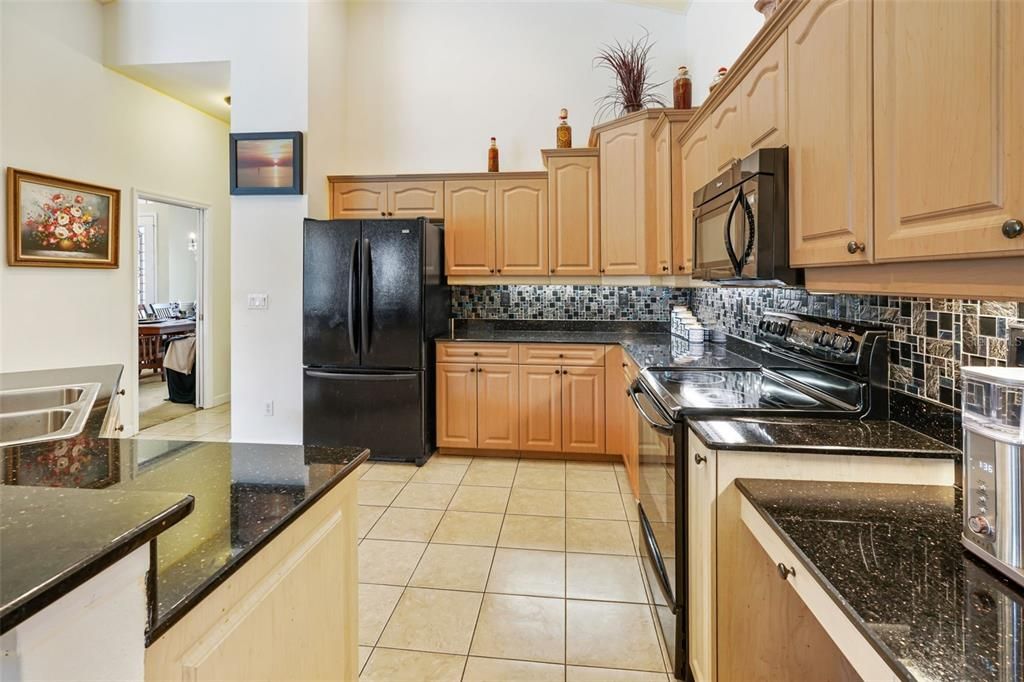 For Sale: $487,400 (4 beds, 3 baths, 2433 Square Feet)