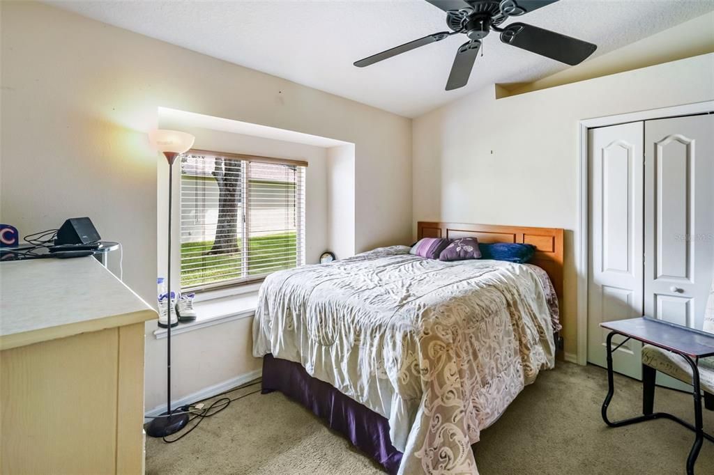 For Sale: $487,400 (4 beds, 3 baths, 2433 Square Feet)