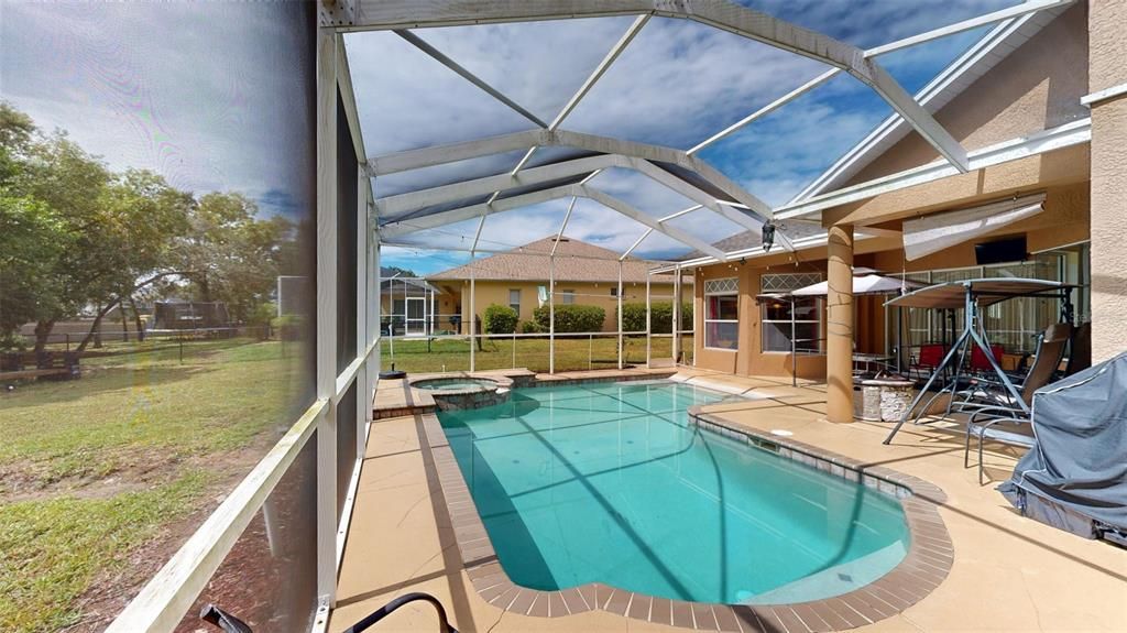 For Sale: $487,400 (4 beds, 3 baths, 2433 Square Feet)