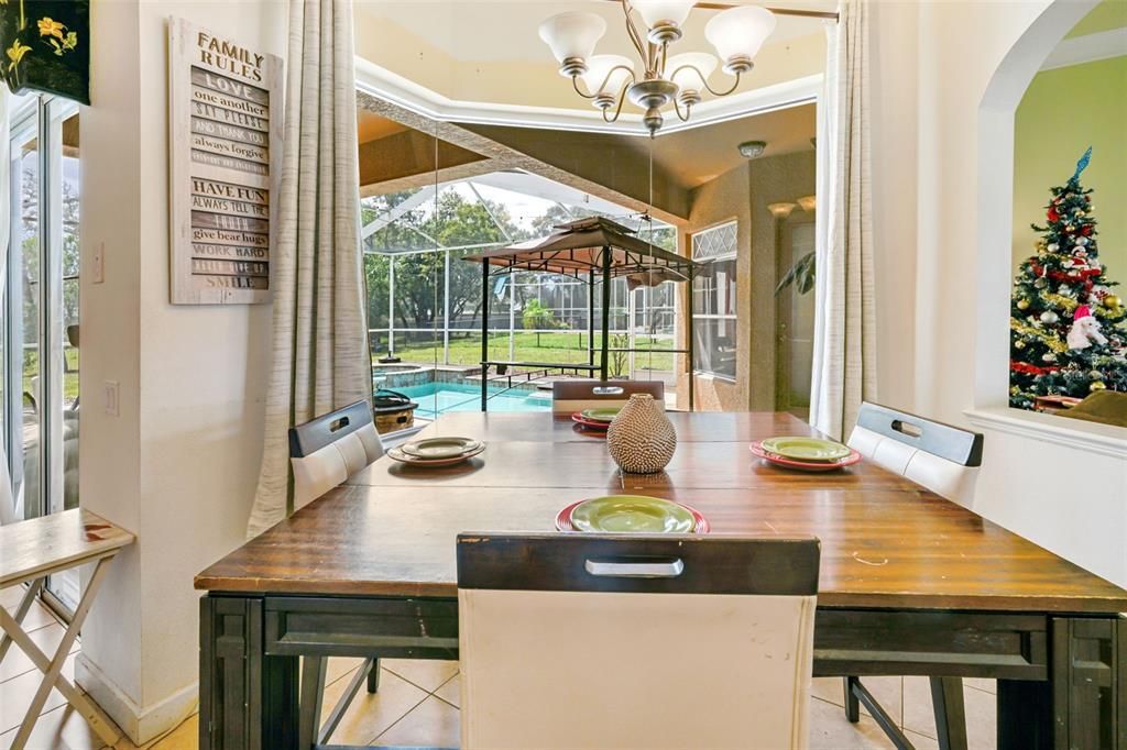 For Sale: $487,400 (4 beds, 3 baths, 2433 Square Feet)