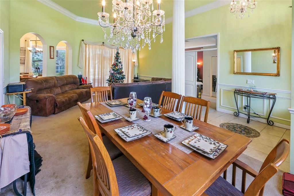 For Sale: $487,400 (4 beds, 3 baths, 2433 Square Feet)