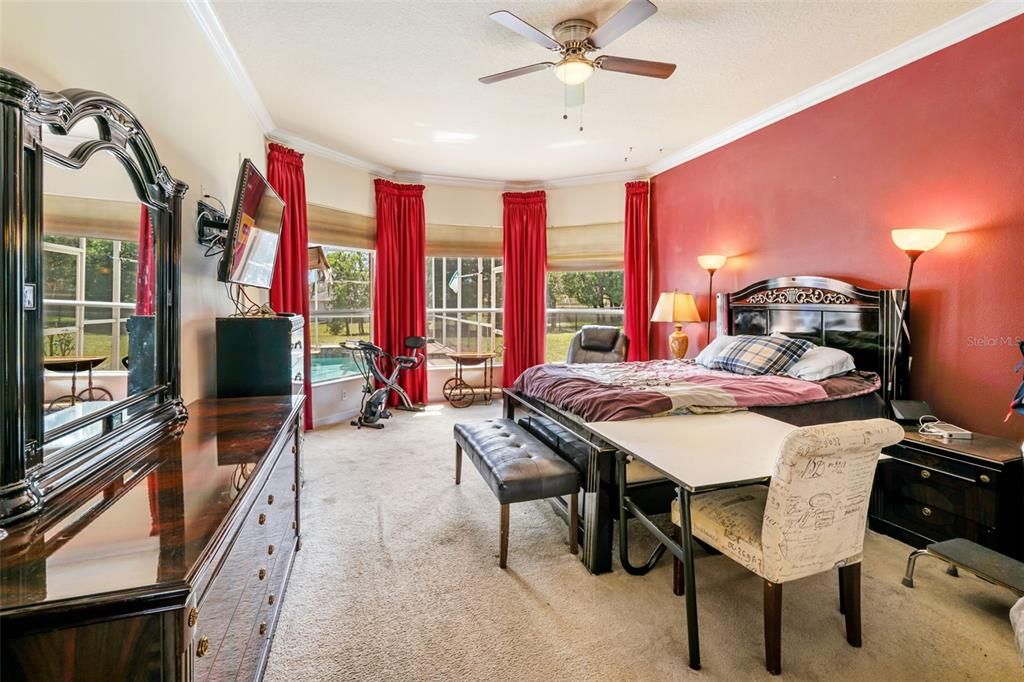 For Sale: $487,400 (4 beds, 3 baths, 2433 Square Feet)