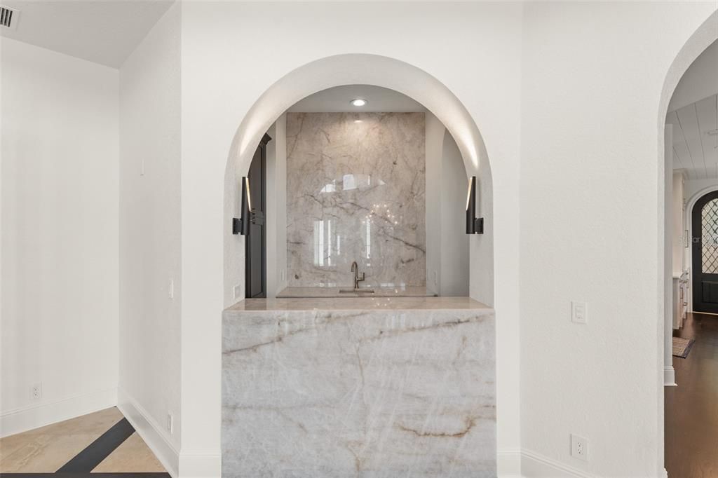 На продажу: $5,325,000 (4 спален, 5 ванн, 6424 Квадратных фут)