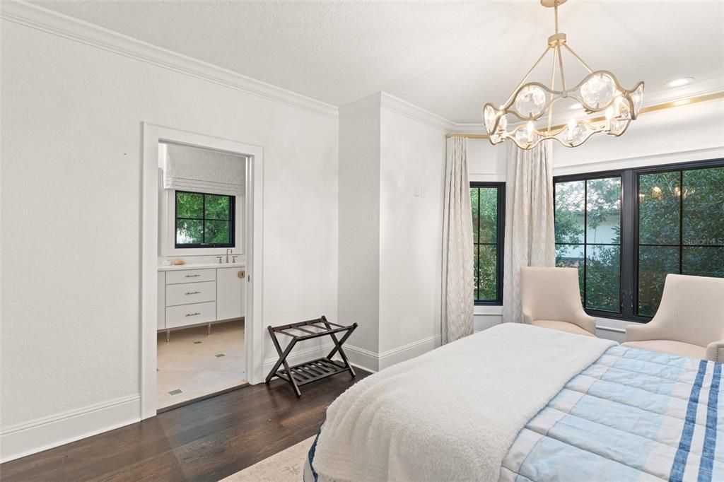 На продажу: $5,325,000 (4 спален, 5 ванн, 6424 Квадратных фут)