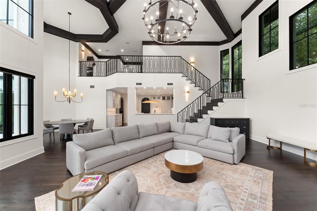 На продажу: $5,325,000 (4 спален, 5 ванн, 6424 Квадратных фут)