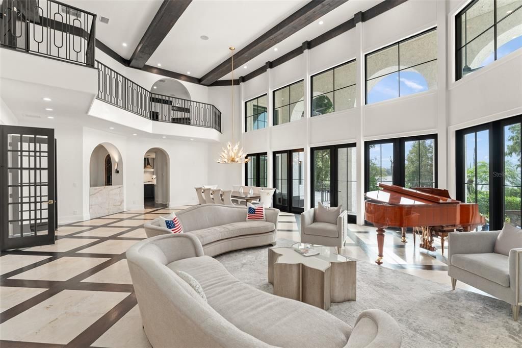 На продажу: $5,325,000 (4 спален, 5 ванн, 6424 Квадратных фут)