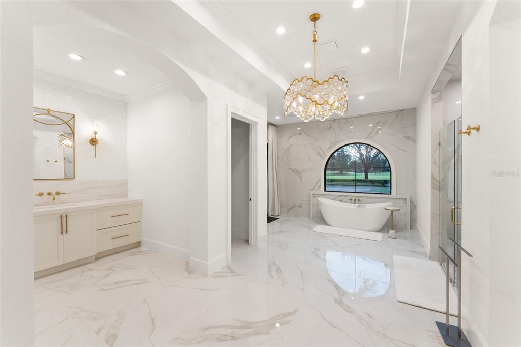 На продажу: $5,325,000 (4 спален, 5 ванн, 6424 Квадратных фут)