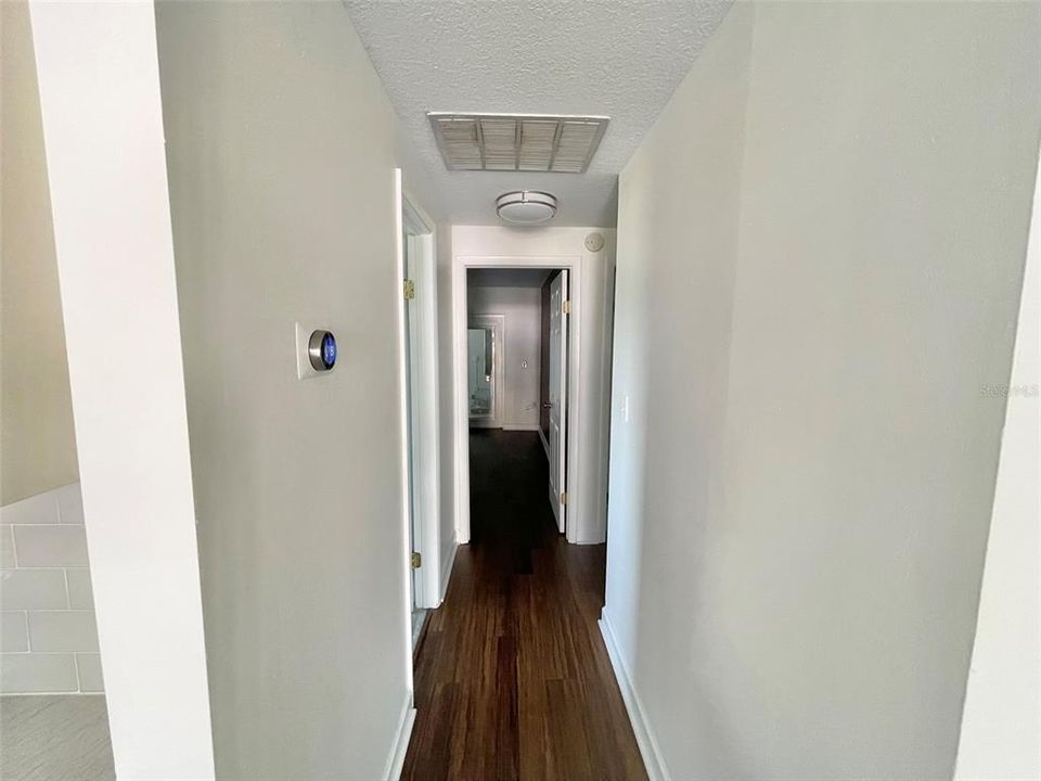 Под контрактом: $130,000 (2 спален, 2 ванн, 984 Квадратных фут)