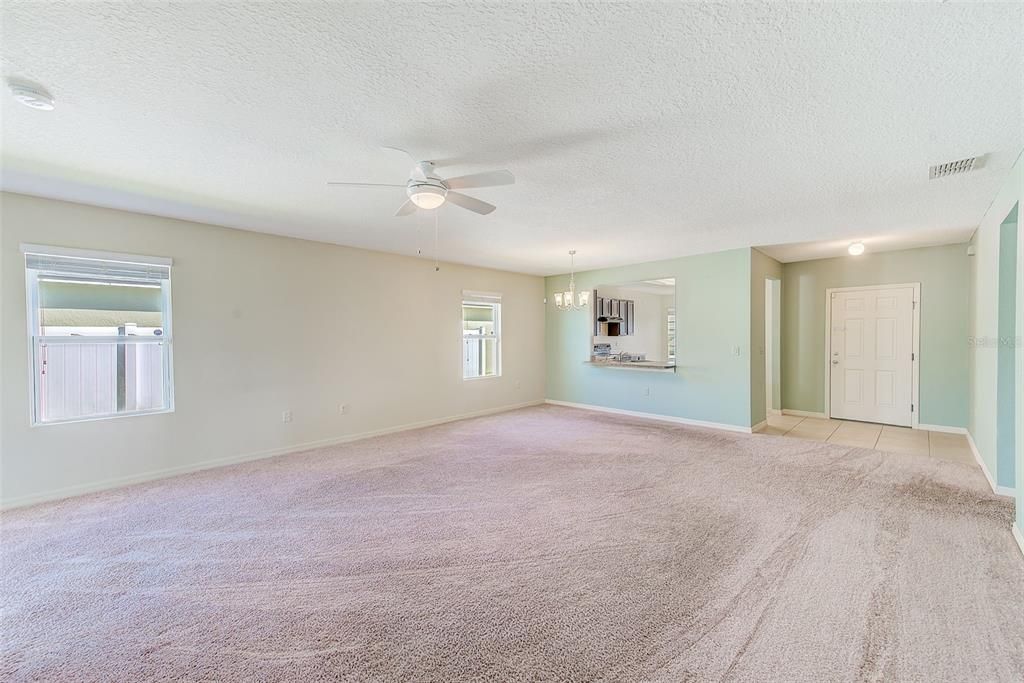 Active With Contract: $264,900 (3 beds, 2 baths, 1770 Square Feet)