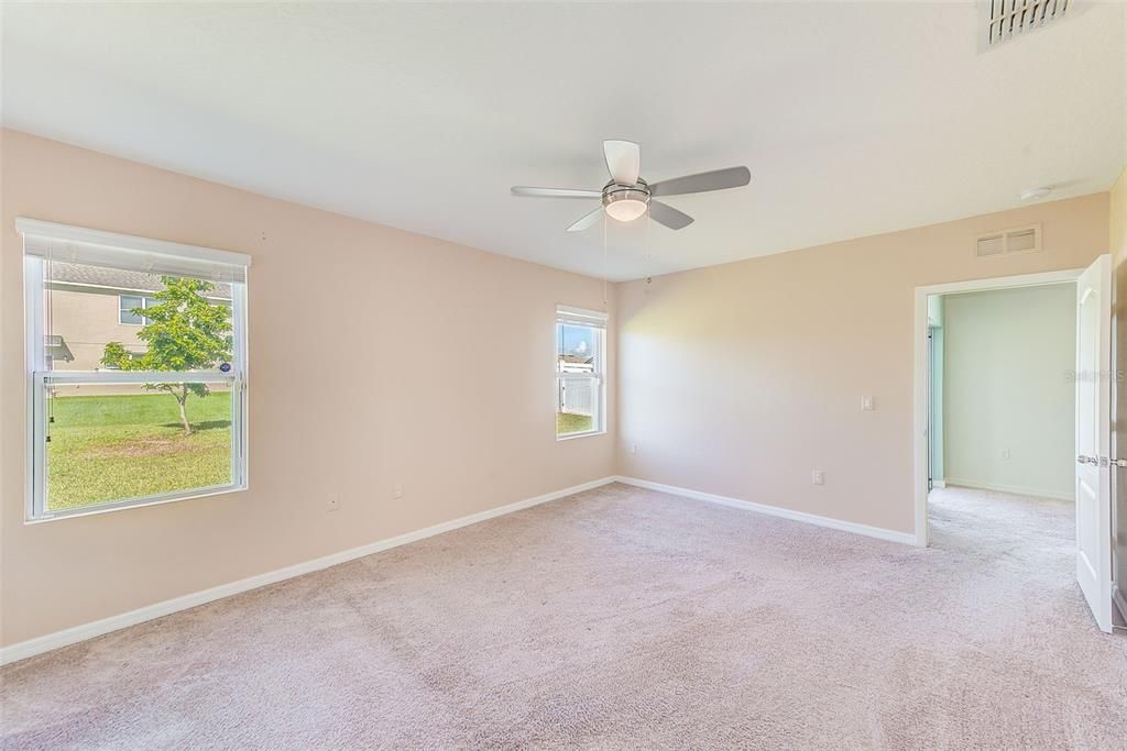 Active With Contract: $264,900 (3 beds, 2 baths, 1770 Square Feet)