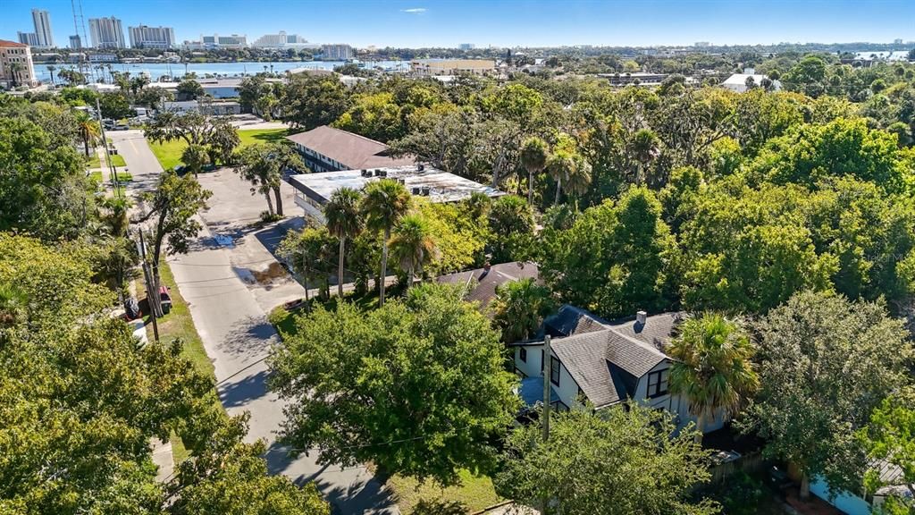 Activo con contrato: $160,000 (2 camas, 1 baños, 1624 Pies cuadrados)