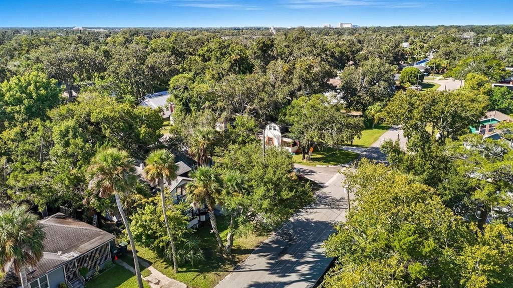 Activo con contrato: $160,000 (2 camas, 1 baños, 1624 Pies cuadrados)