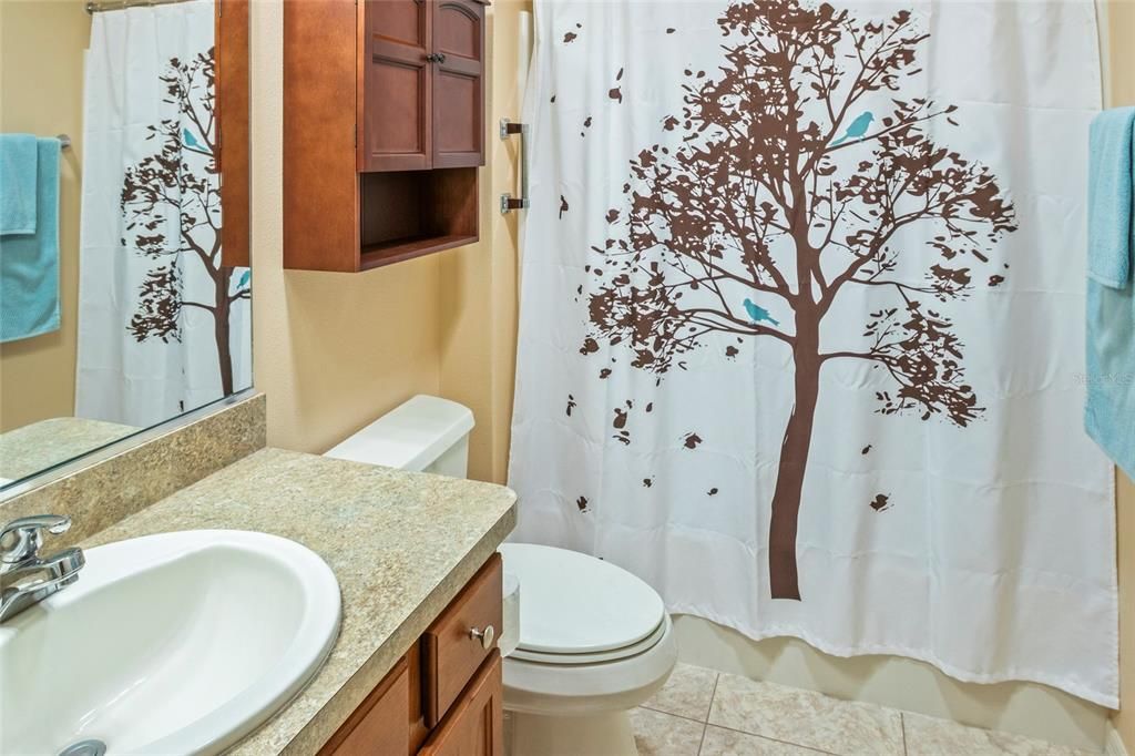 合同活跃: $314,000 (2 贝兹, 2 浴室, 1156 平方英尺)