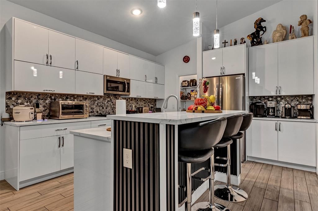 На продажу: $499,000 (4 спален, 3 ванн, 2296 Квадратных фут)