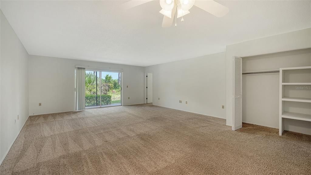 Под контрактом: $190,000 (2 спален, 2 ванн, 1290 Квадратных фут)