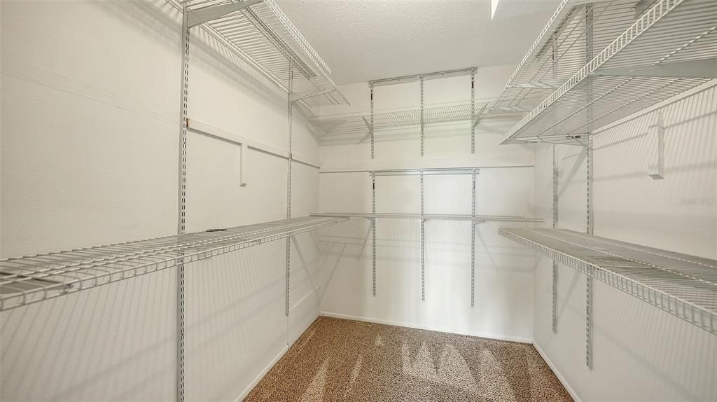 Под контрактом: $190,000 (2 спален, 2 ванн, 1290 Квадратных фут)