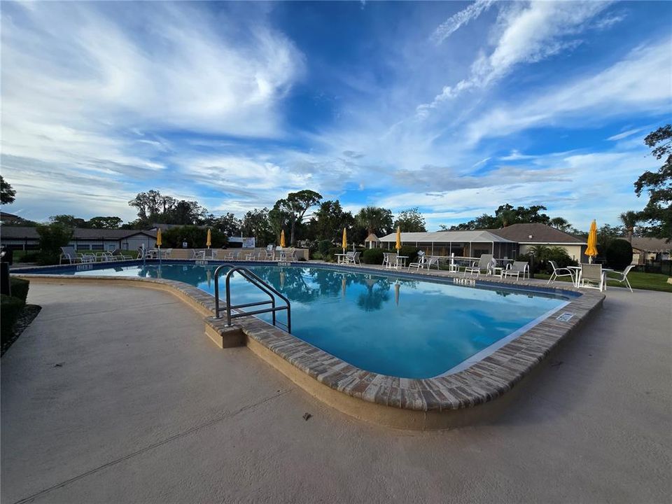 Active With Contract: $209,900 (3 beds, 2 baths, 1657 Square Feet)