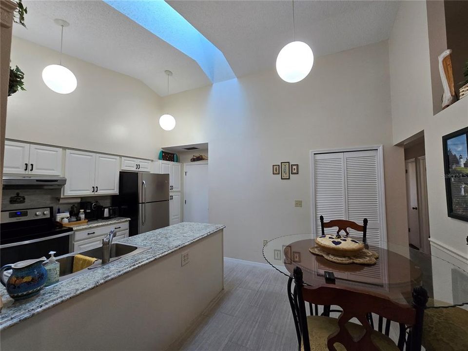 Active With Contract: $209,900 (3 beds, 2 baths, 1657 Square Feet)